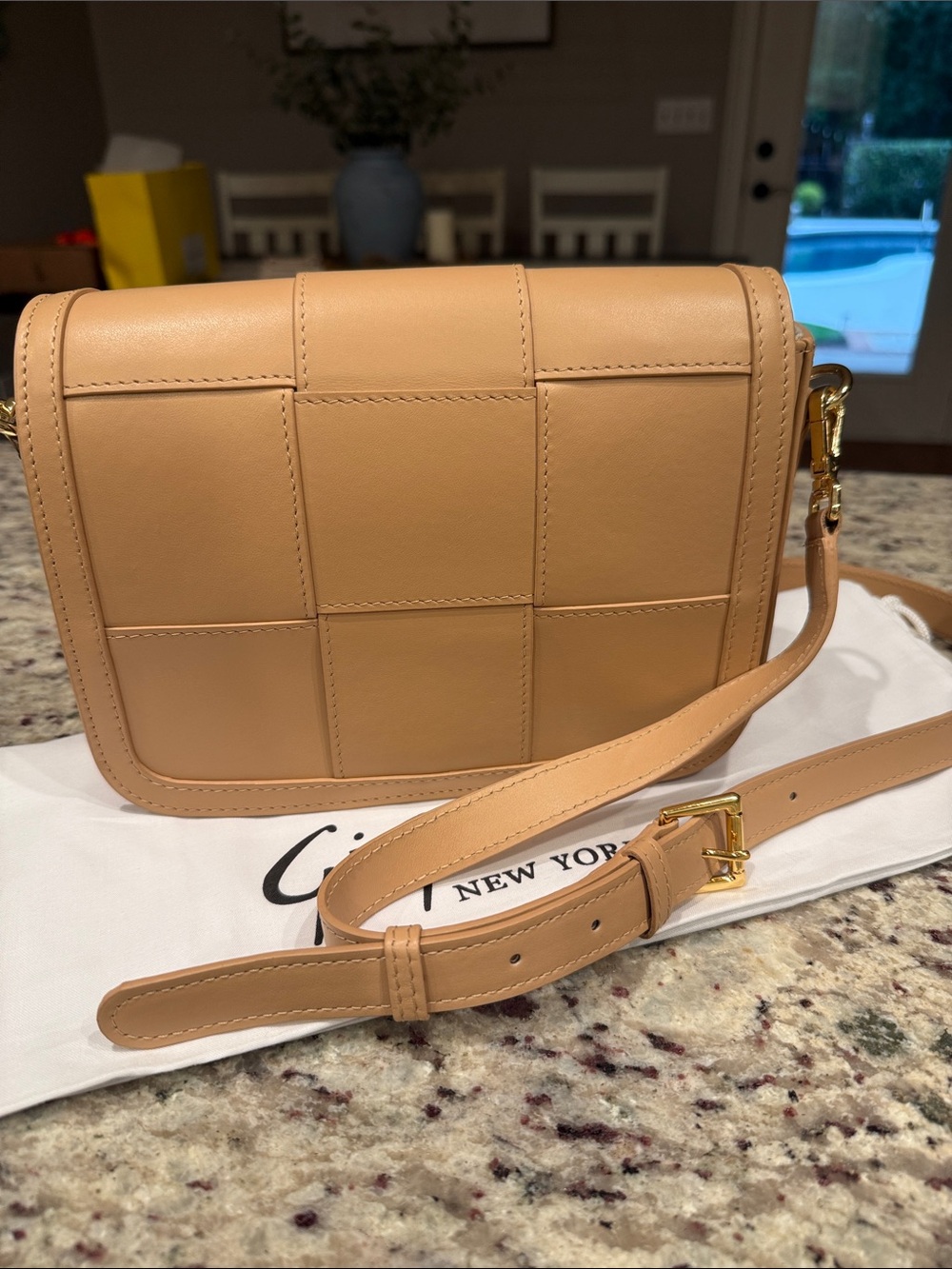 🤎✨ GiGi New York Italian Leather Crossbody Bag- Discontinued